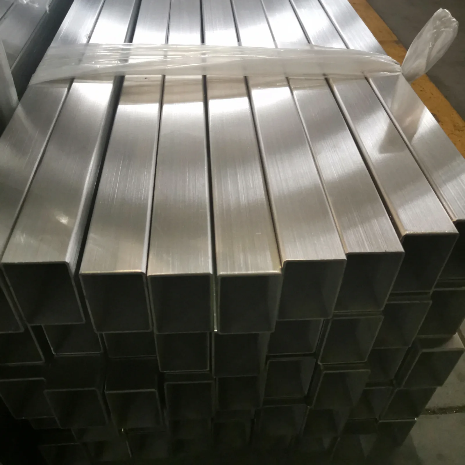 304 316L Stainless Steel Square Tube BA Finish ERW Welded Custom Sizes Factory Direct Supplier