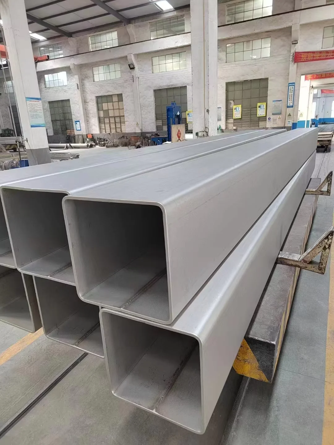 316L Seamless Stainless Steel Rectangular Tube Supplier ASTM A312
