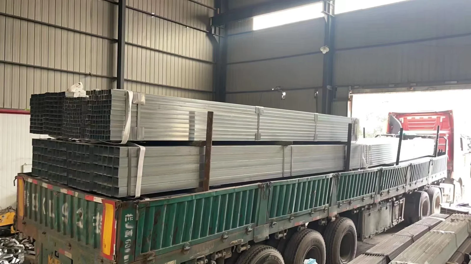 A500 Grade B Galvanized Square Steel Tube 21.3-660mm Manufacturer