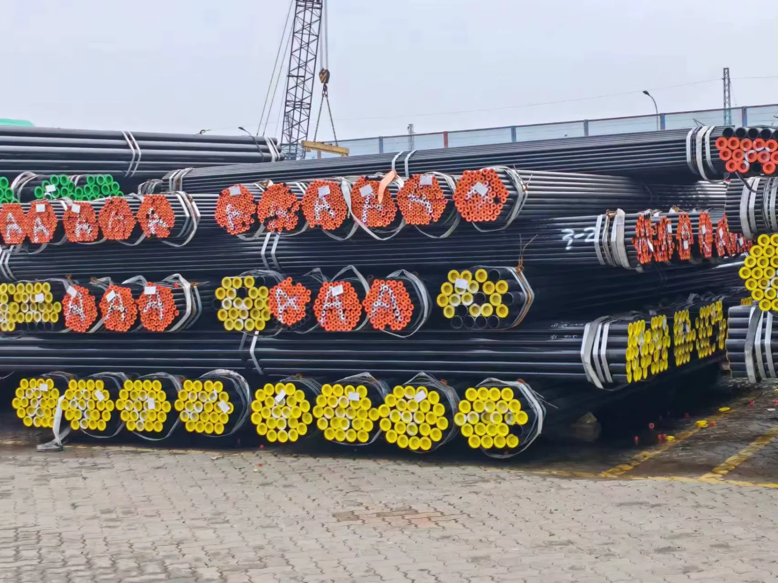ASTM A106 Seamless Steel Pipe Supplier OD 10-609mm API Certified