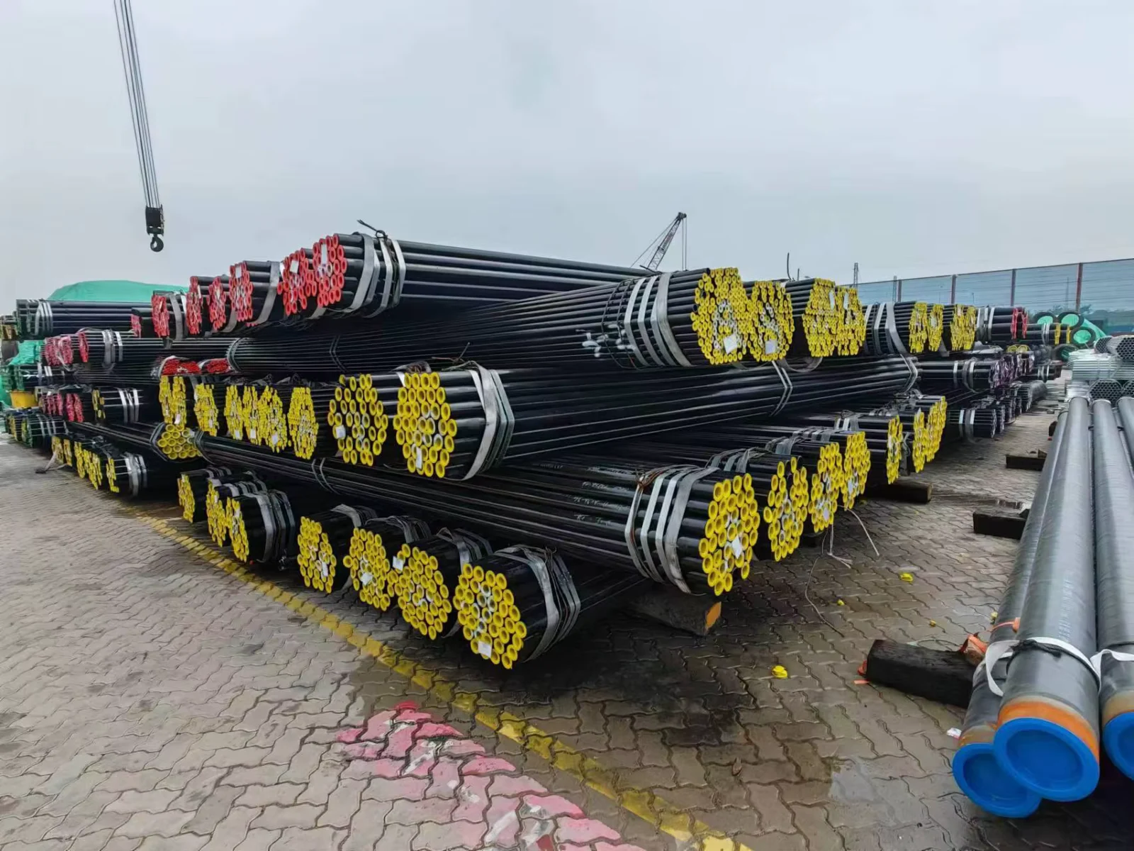 ASTM A106 Seamless Steel Pipe Supplier OD 10-609mm API Certified