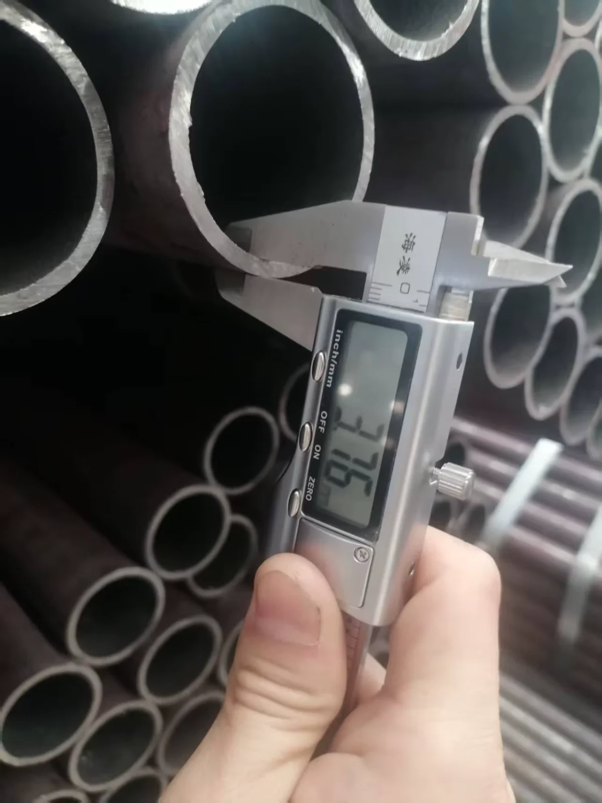 ASTM A53 A106 Gr.B Seamless Steel Pipe OD 25-800mm Manufacturer