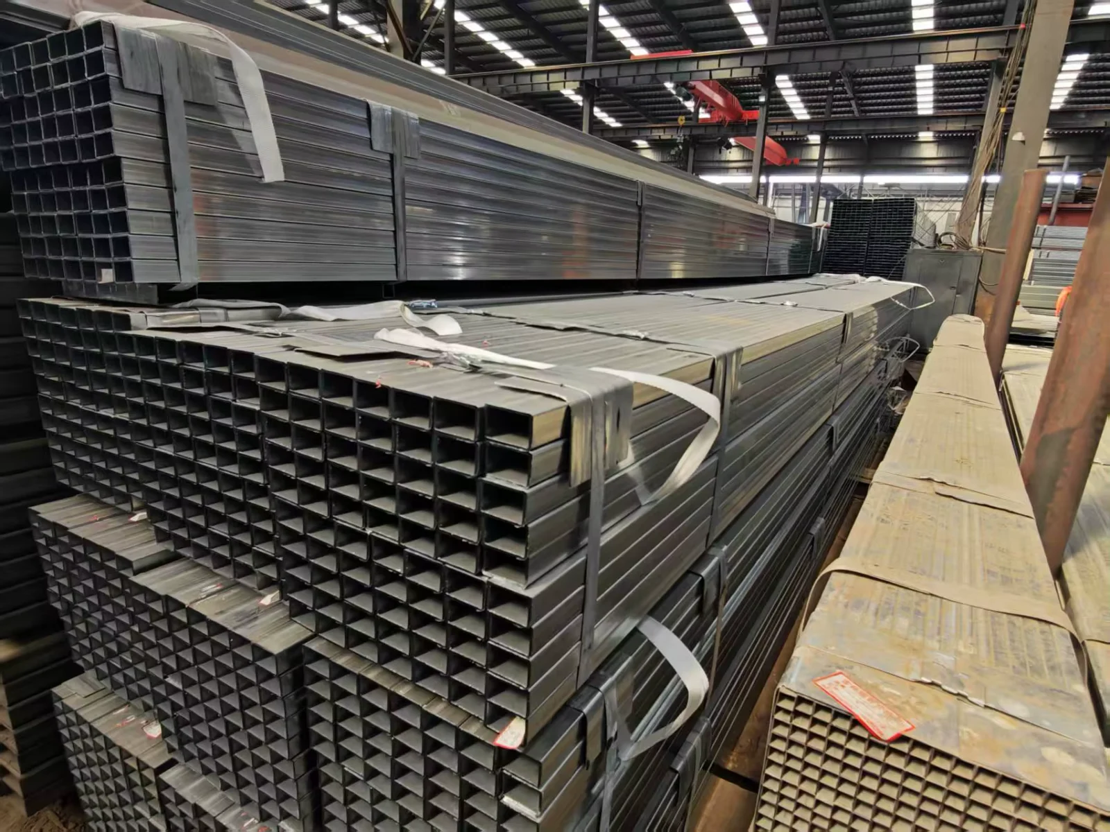 DX51D-DX53D Galvanized Square Rectangular Steel Tube ASTM Supplier