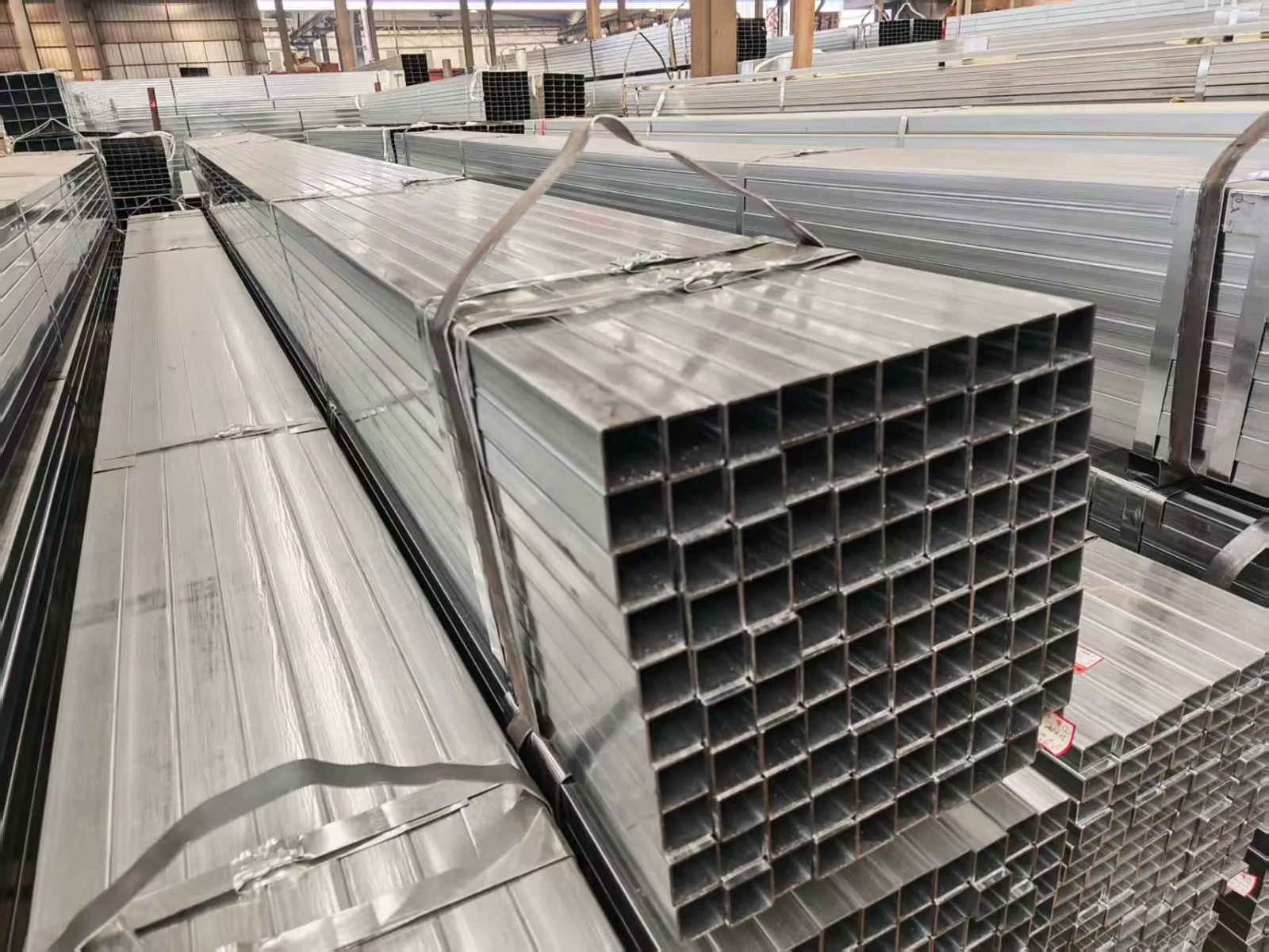 DX51D-DX53D Galvanized Square Rectangular Steel Tube ASTM Supplier