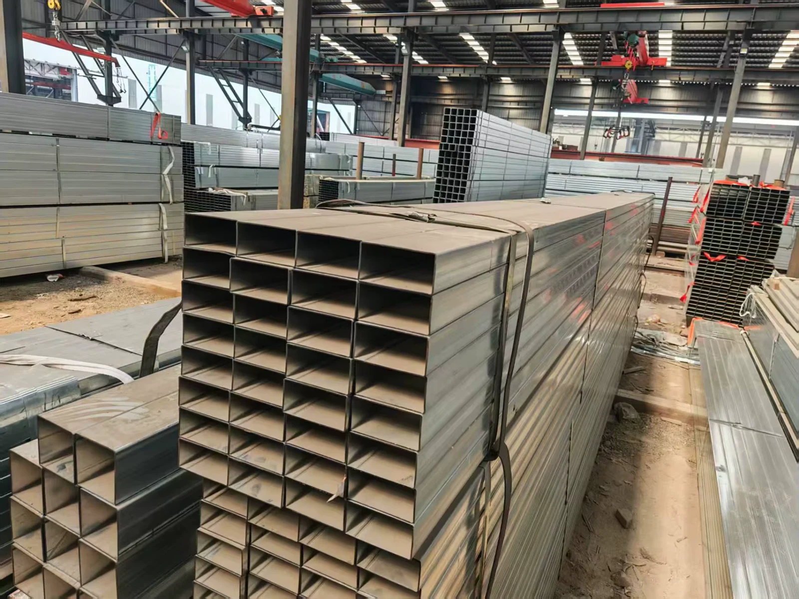 DX51D G550 Galvanized Square Rectangular Steel Tube ASTM Z30-Z40 Factory