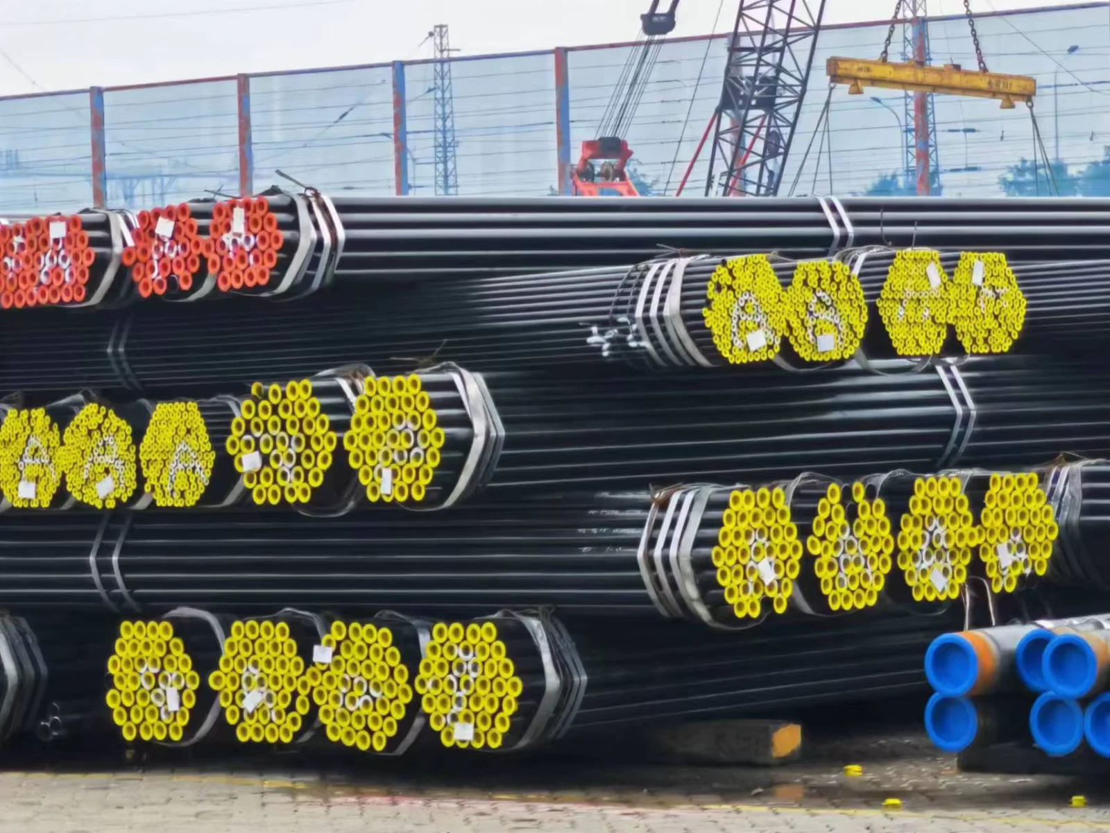 Q195-Q345B Seamless Steel Pipe API 5L ASTM A106 A53 Supplier