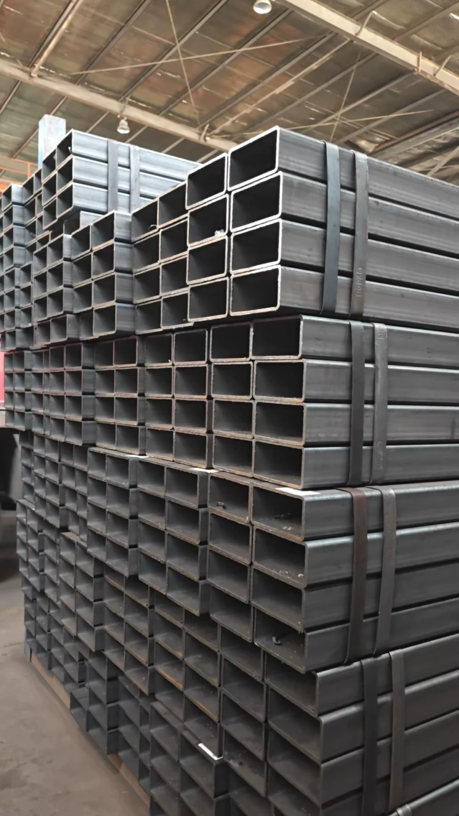 Q235 Galvanized Welded Square Rectangular Steel Tube Supplier