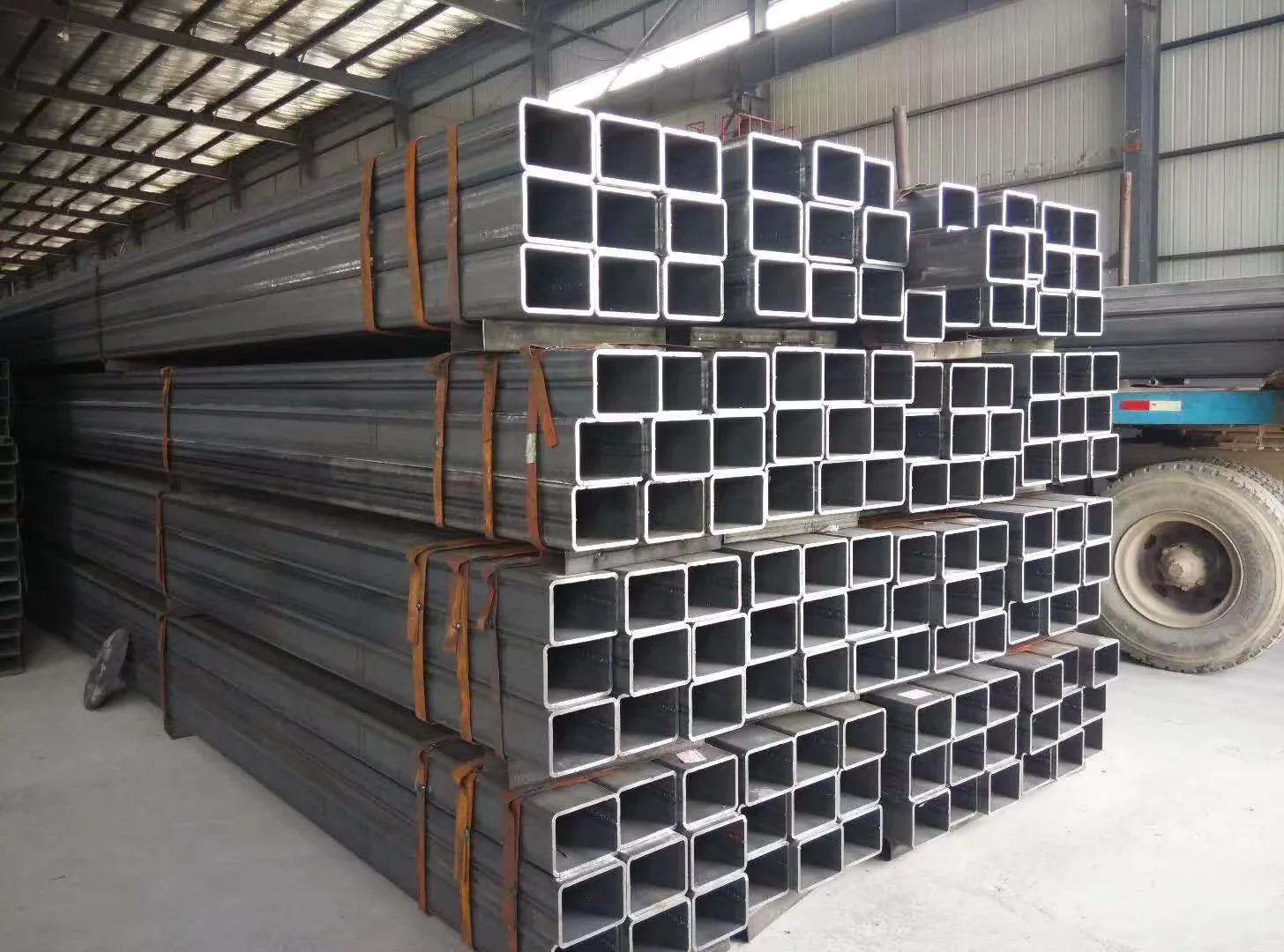 Q235 Q345 A53 Galvanized Square Steel Tube 10-1000mm Manufacturer