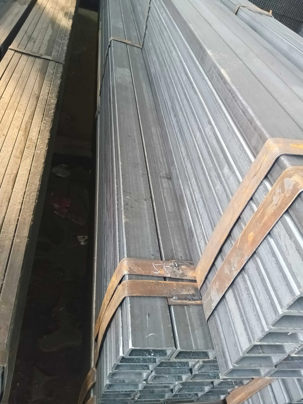 Q235 Q345 Galvanized Rectangular Steel Tube ASTM EN Manufacturer