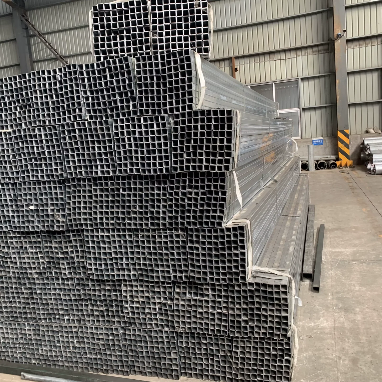 Q235 S355 Galvanized Square Rectangular Steel Tube Manufacturer