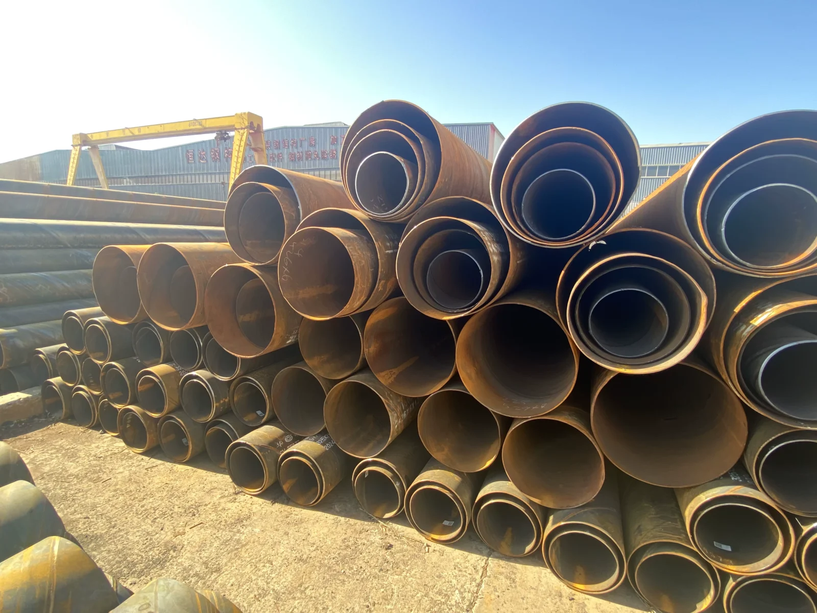 Q235B ERW Round Steel Pipe 10-2500mm OD ASTM A53 Manufacturer