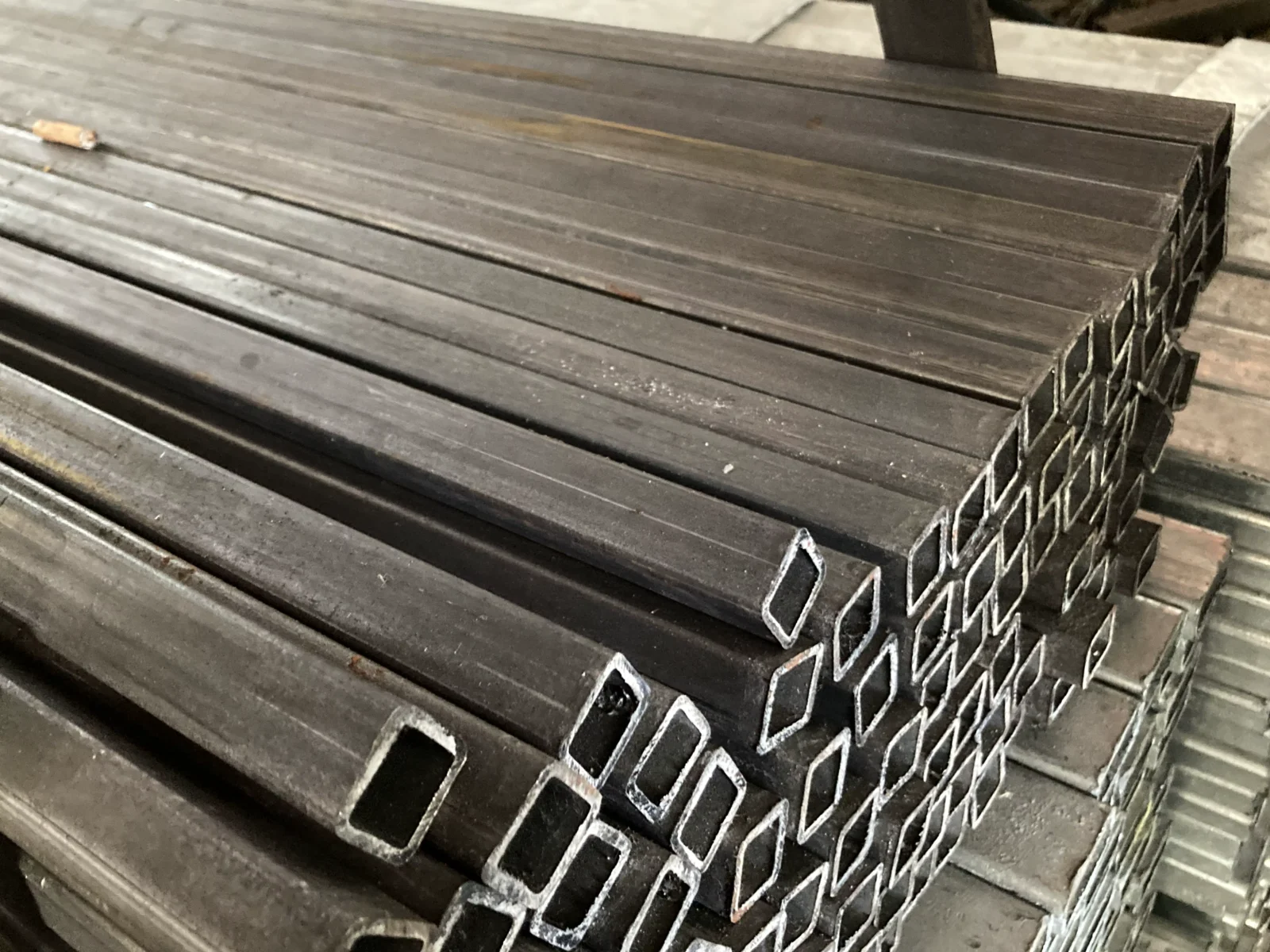 Q235B Q355 Square Rectangular Steel Tube Manufacturer EN10219 ASTM A500
