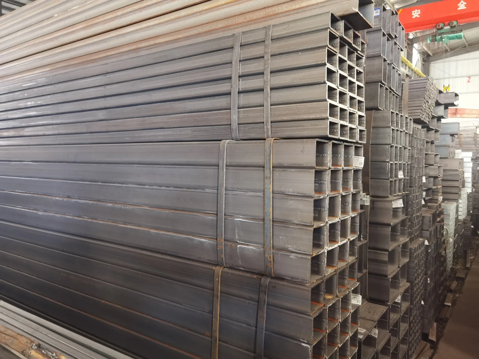 Q235B Q355 Square Rectangular Steel Tube Manufacturer EN10219 ASTM A500