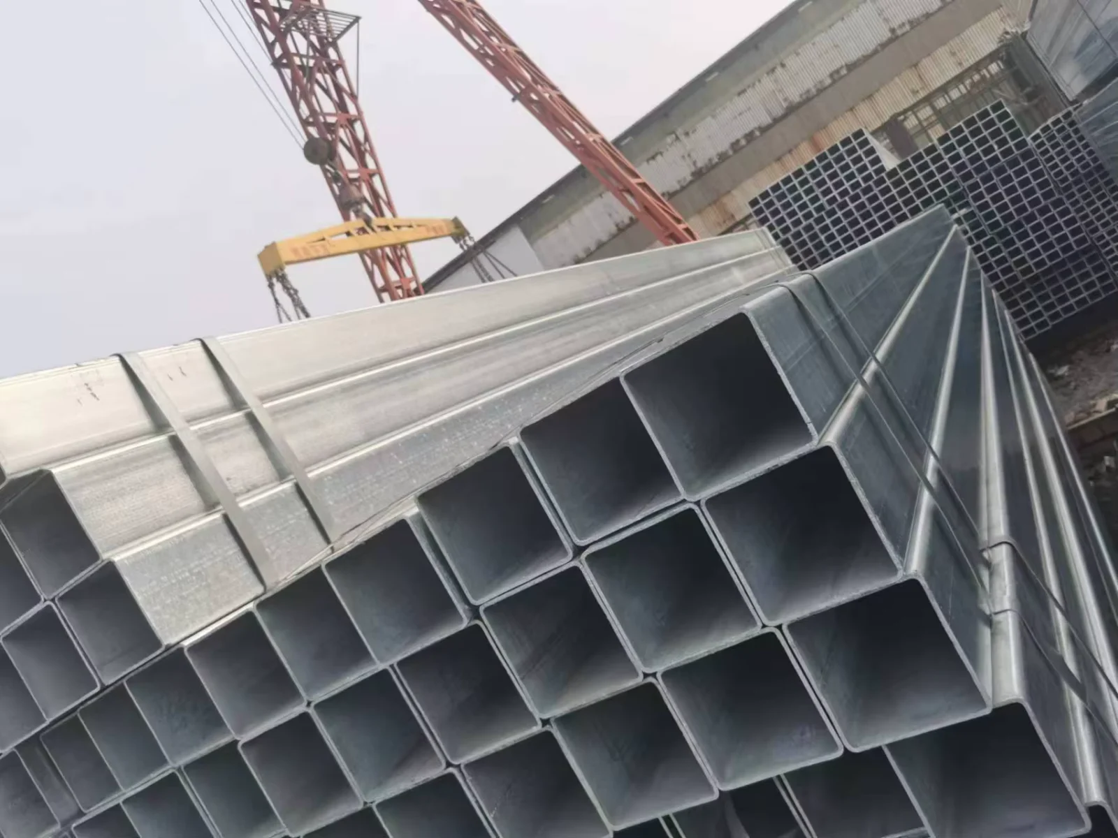 Q235B S275JR Hot Dipped Galvanized Square Rectangular Steel Tube Supplier