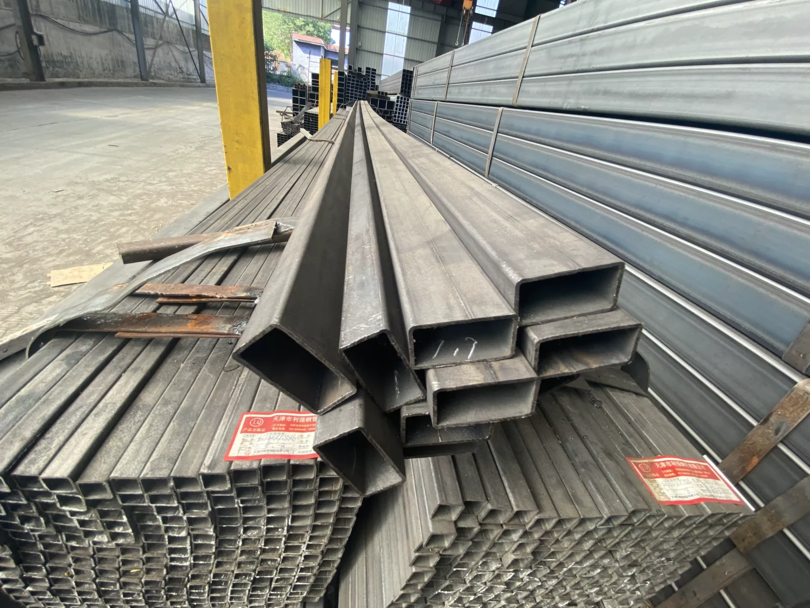 S355JR Welded Square Rectangular Hollow Section Supplier