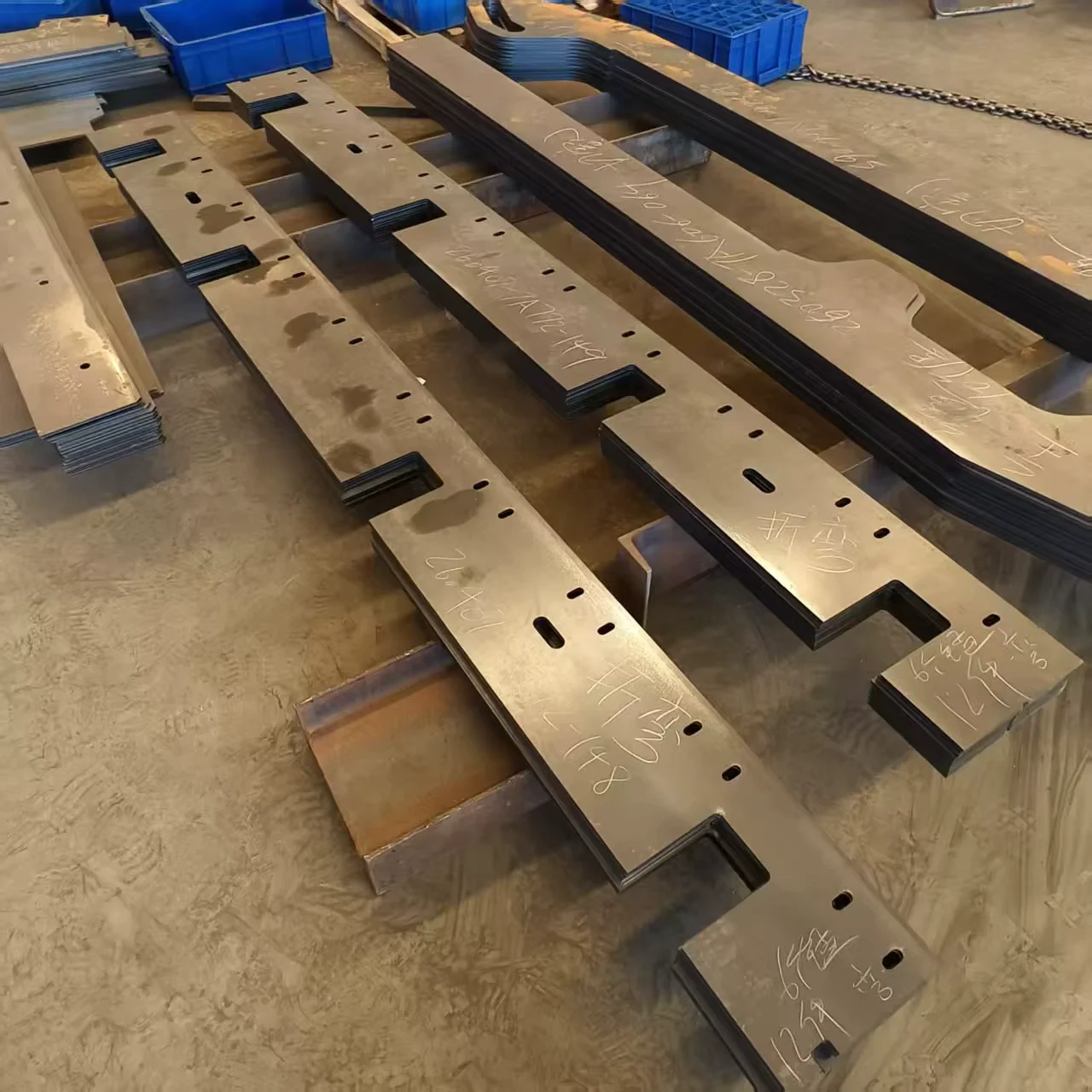 SKIP: no steel identifier