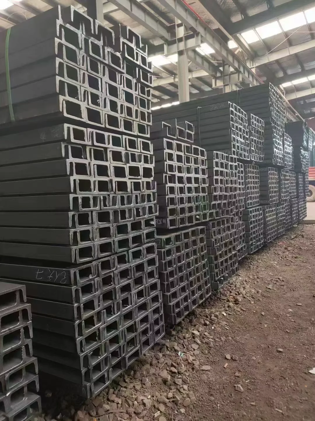 Q235 Q345 A36 Galvanized C-Channel U-Beam Steel Supplier